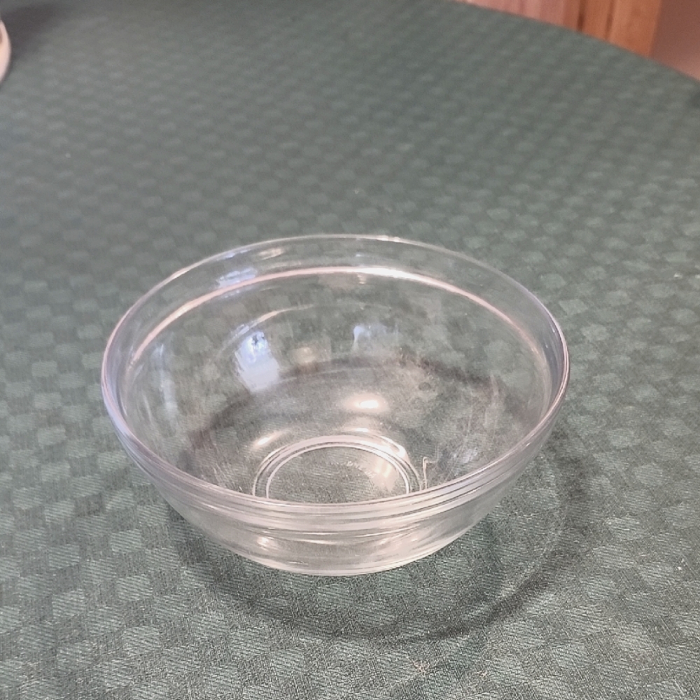 Clear Glass Mixing Bowl 1.5 Qt.